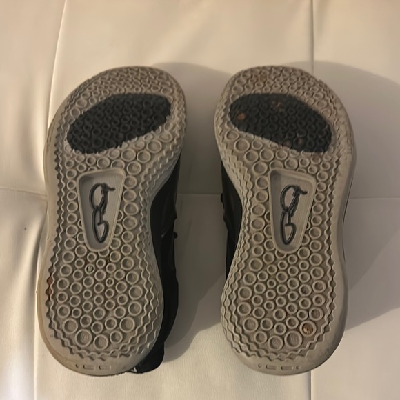 Nike Men PG Paul George Basketball Shoes Black Mid Top Athletic Sneakers Sze 9.5 - Picture 4 of 6